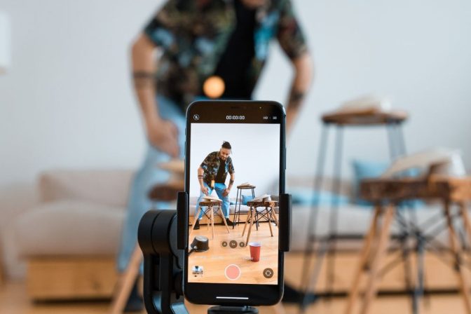 Digitalni marketing u 2025: Godina autentičnosti, kratkog formata i povratka povjerenja